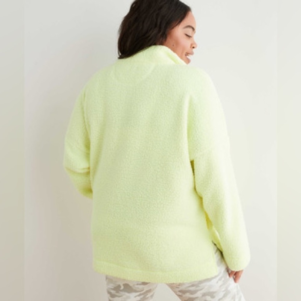 Aerie NWT Cloud Sherpa Oversized pullover tennis ball green sz medium 24” p2p - Picture 2 of 14